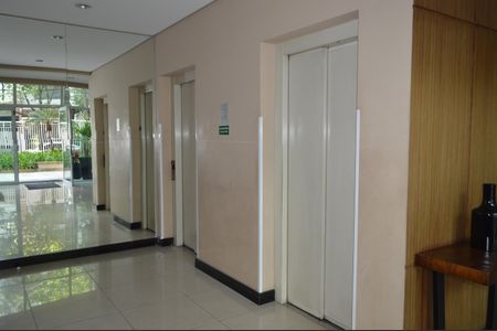 Apartamento à venda com 68m², 2 quartos e 2 vagasElevadores