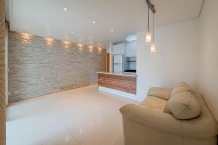 Apartamento à venda com 68m², 2 quartos e 2 vagasSala