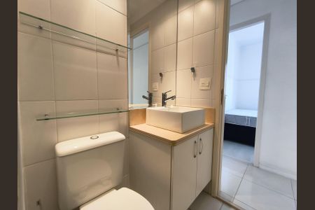 Apartamento à venda com 68m², 2 quartos e 2 vagas Apartamento à venda com 68m², 2 quartos e 2 vagasBanheiro Social