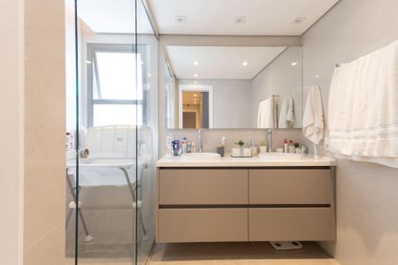 Apartamento à venda com 149m², 3 quartos e 2 vagas Apartamento à venda com 149m², 3 quartos e 2 vagasBanheiro da Suíte 3