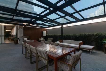 Apartamento à venda com 149m², 3 quartos e 2 vagas Apartamento à venda com 149m², 3 quartos e 2 vagasÁrea comum - Churrasqueira