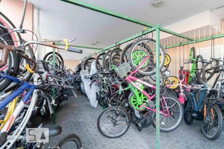 Apartamento à venda com 63m², 3 quartos e 1 vagaÁrea comum