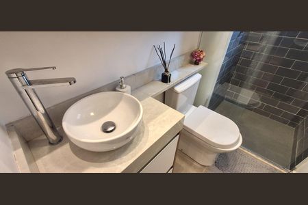 Apartamento à venda com 51m², 2 quartos e 1 vaga Apartamento à venda com 51m², 2 quartos e 1 vagaBanheiro Social