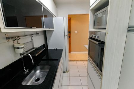 Apartamento à venda com 83m², 3 quartos e 2 vagasCozinha