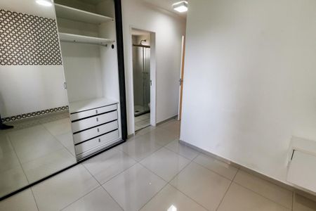 Apartamento à venda com 83m², 3 quartos e 2 vagasSuíte