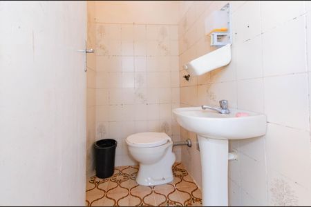 Casa à venda com 274m², 4 quartos e 2 vagas Casa à venda com 274m², 4 quartos e 2 vagasLavabo