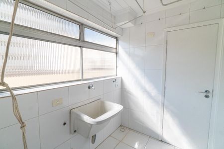 Apartamento à venda com 64m², 2 quartos e 1 vaga Apartamento à venda com 64m², 2 quartos e 1 vagaÁrea de Serviço