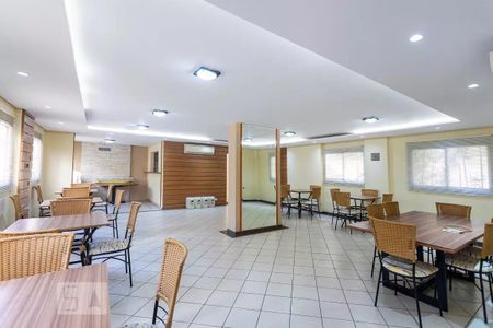 Apartamento à venda com 64m², 2 quartos e 1 vaga Apartamento à venda com 64m², 2 quartos e 1 vagaÁrea comum