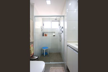 Apartamento à venda com 68m², 2 quartos e 2 vagas Apartamento à venda com 68m², 2 quartos e 2 vagasBanheiro da Suíte