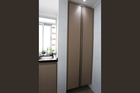 Apartamento à venda com 68m², 2 quartos e 2 vagas Apartamento à venda com 68m², 2 quartos e 2 vagasÁrea de Serviço