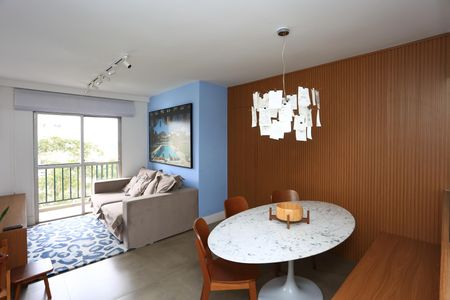 Sala de apartamento à venda com 2 quartos, 68m² em Vila Suzana, São Paulo