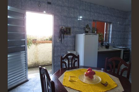 Casa à venda com 150m², 2 quartos e 2 vagasCozinha