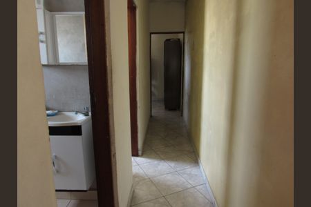 Casa à venda com 150m², 2 quartos e 2 vagasCorredor