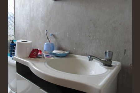 Casa à venda com 150m², 2 quartos e 2 vagasBanheiro