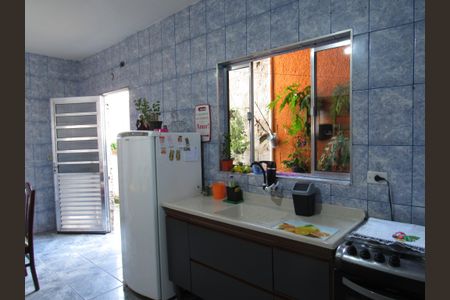 Casa à venda com 150m², 2 quartos e 2 vagasCozinha