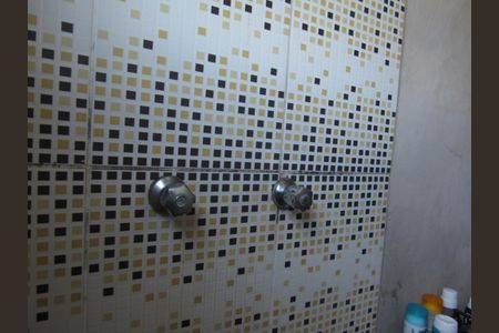 Casa à venda com 150m², 2 quartos e 2 vagasBanheiro