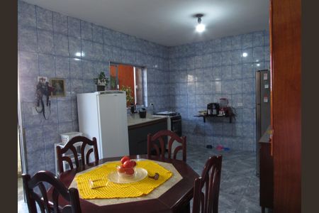 Casa à venda com 150m², 2 quartos e 2 vagasCozinha