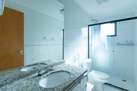 Apartamento para alugar com 180m², 3 quartos e 4 vagas Apartamento para alugar com 180m², 3 quartos e 4 vagasBanheiro da Suíte
