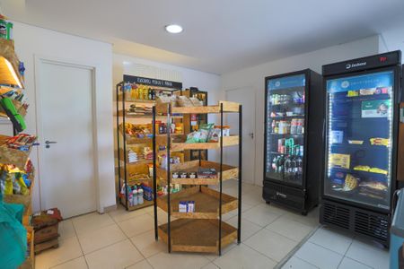 Apartamento à venda com 44m², 1 quarto e 1 vaga Apartamento à venda com 44m², 1 quarto e 1 vagaMercado