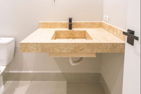 Casa à venda com 278m², 3 quartos e 4 vagas Casa à venda com 278m², 3 quartos e 4 vagasLavabo