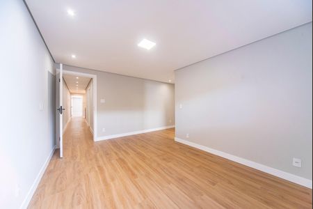 Casa à venda com 278m², 3 quartos e 4 vagas Casa à venda com 278m², 3 quartos e 4 vagasSuíte 1