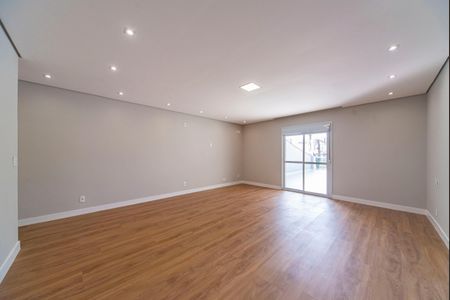 Casa à venda com 278m², 3 quartos e 4 vagas Casa à venda com 278m², 3 quartos e 4 vagasSuíte 3