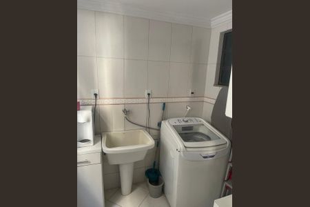 Casa à venda com 264m², 4 quartos e 3 vagas Casa à venda com 264m², 4 quartos e 3 vagasÁrea de Serviço