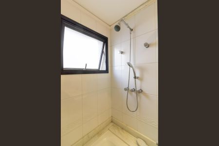 Apartamento à venda com 105m², 2 quartos e 2 vagasBanheiro da Suíte 1