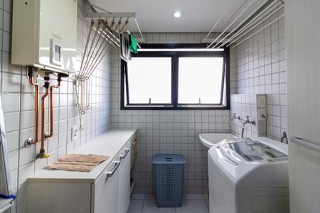 Apartamento à venda com 105m², 2 quartos e 2 vagasÁrea de Serviço