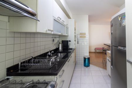 Apartamento à venda com 105m², 2 quartos e 2 vagasCozinha