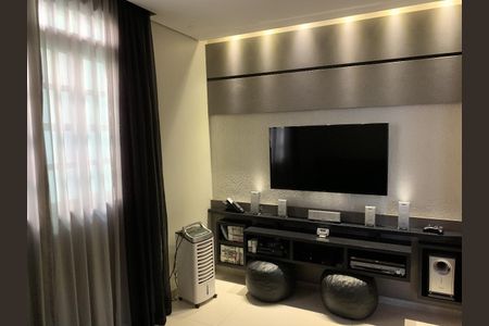 Casa à venda com 380m², 4 quartos e 5 vagas