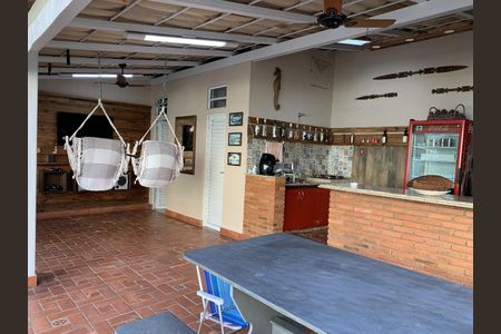 Casa à venda com 380m², 4 quartos e 5 vagas