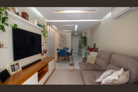 Apartamento à venda com 100m², 3 quartos e 2 vagasSala