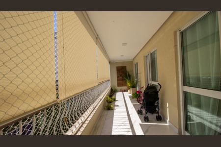 Apartamento à venda com 100m², 3 quartos e 2 vagasVaranda