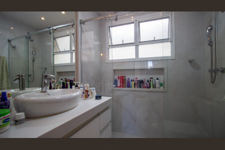 Apartamento à venda com 100m², 3 quartos e 2 vagasBanheiro da Suíte