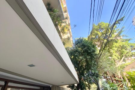 Apartamento à venda com 140m², 3 quartos e 2 vagasFachada