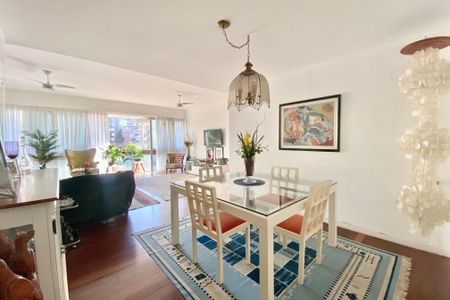 Apartamento à venda com 140m², 3 quartos e 2 vagasSala