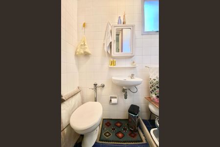 Apartamento à venda com 140m², 3 quartos e 2 vagasBanheiro de serviço