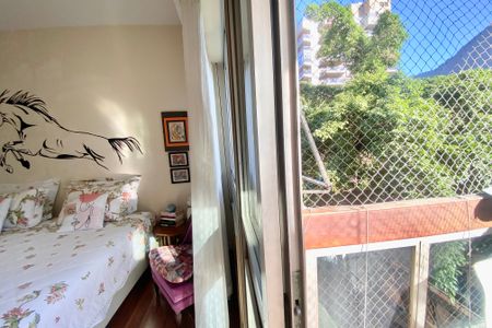 Apartamento à venda com 140m², 3 quartos e 2 vagasVaranda suíte 3