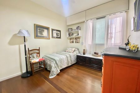 Apartamento à venda com 140m², 3 quartos e 2 vagasQuarto 1