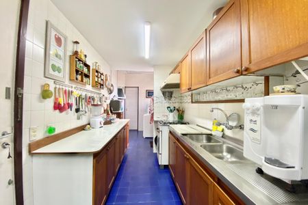 Apartamento à venda com 140m², 3 quartos e 2 vagasCozinha