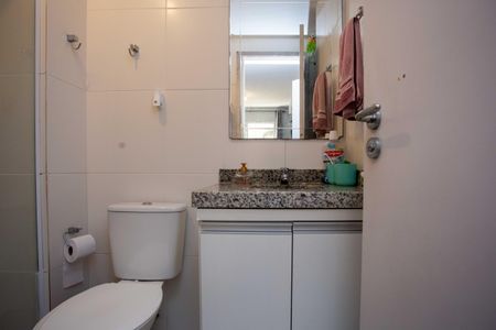 Apartamento à venda com 67m², 2 quartos e 1 vagaBanheiro da Suíte