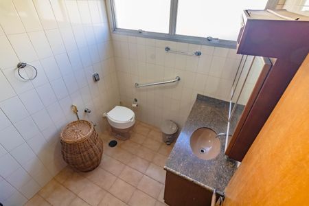 Apartamento para alugar com 97m², 2 quartos e 1 vaga Apartamento para alugar com 97m², 2 quartos e 1 vagaBanheiro