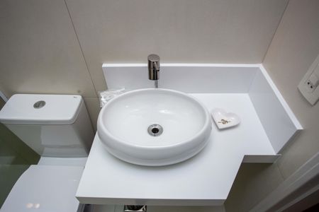 Apartamento à venda com 70m², 2 quartos e 2 vagasBanheiro da Suíte