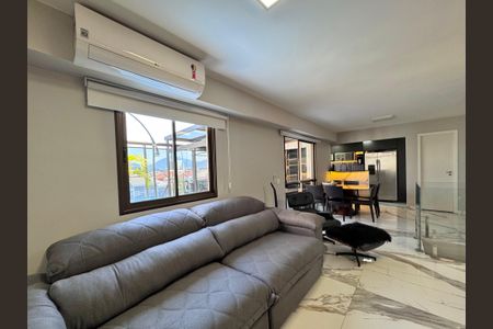 Apartamento à venda com 150m², 3 quartos e 2 vagas Apartamento à venda com 150m², 3 quartos e 2 vagasSala