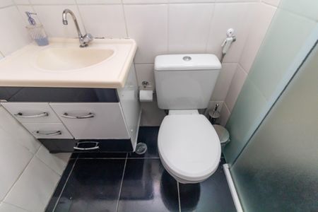 Apartamento à venda com 45m², 2 quartos e 1 vaga Apartamento à venda com 45m², 2 quartos e 1 vagaBanheiro