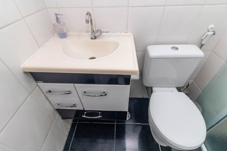 Apartamento à venda com 45m², 2 quartos e 1 vaga Apartamento à venda com 45m², 2 quartos e 1 vagaBanheiro