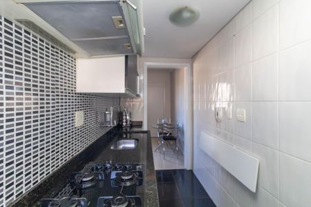 Apartamento à venda com 45m², 2 quartos e 1 vaga Apartamento à venda com 45m², 2 quartos e 1 vagaCozinha e Área de Serviço