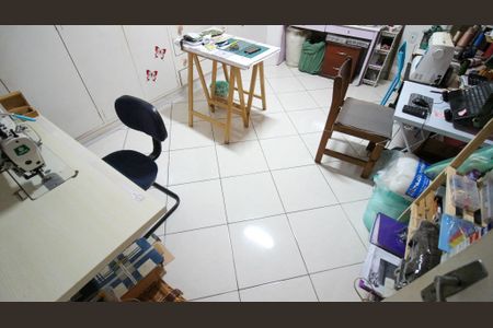 Casa à venda com 165m², 4 quartos e 2 vagas Casa à venda com 165m², 4 quartos e 2 vagasQuarto 1