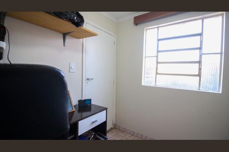 Casa à venda com 165m², 4 quartos e 2 vagas Casa à venda com 165m², 4 quartos e 2 vagasQuarto 4